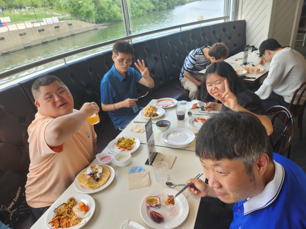 KakaoTalk_20230530_172726030_06.jpg